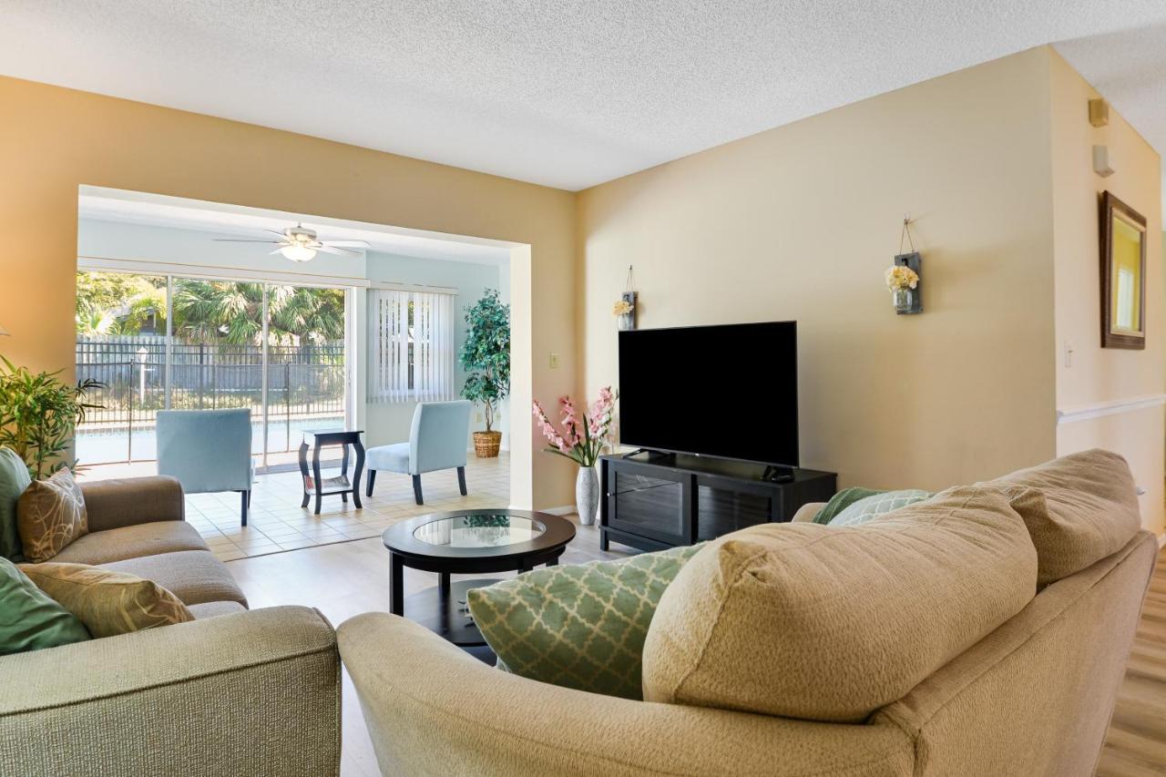 Village Green Oasis Bradenton Bagian luar foto