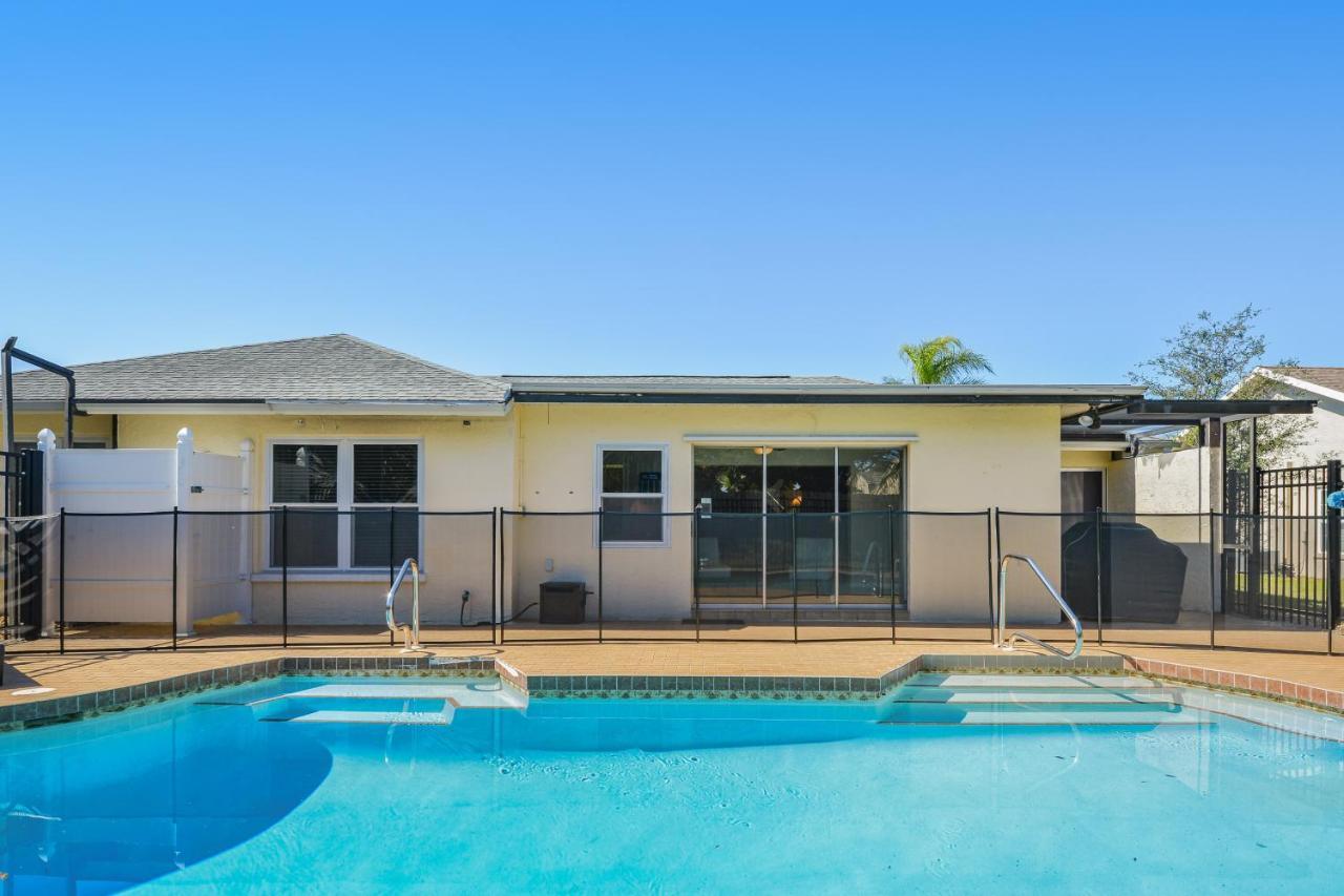 Village Green Oasis Bradenton Bagian luar foto